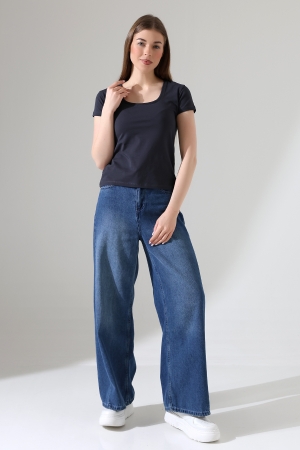 21069 KADIN KISA KOL KARE YAKA BADY 