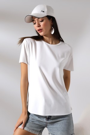 21638 KADIN MİKROPOLY GENİŞ BİSİKLET YAKA KISA KOLU VE ETEĞİ DİKİŞSİZ MİKROFAY TSHIRT 