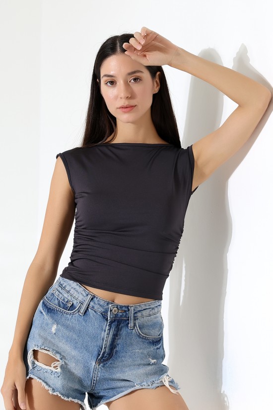 21895  KADIN KAYIK YAKA MİKRO JAPONE  KOL YANLARI BÜZGÜLÜ  TSHIRT 