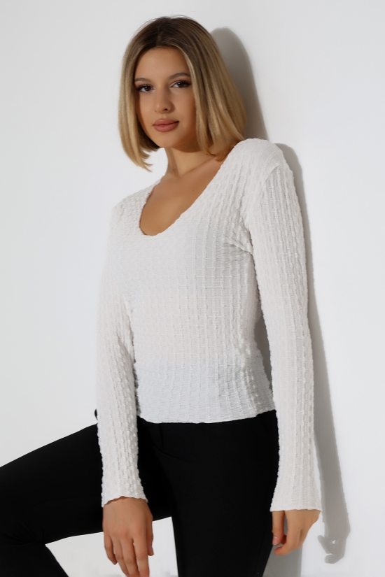 22111 KADIN JAKARLI VİYANA UZUN KOL V YAKA TSHIRT