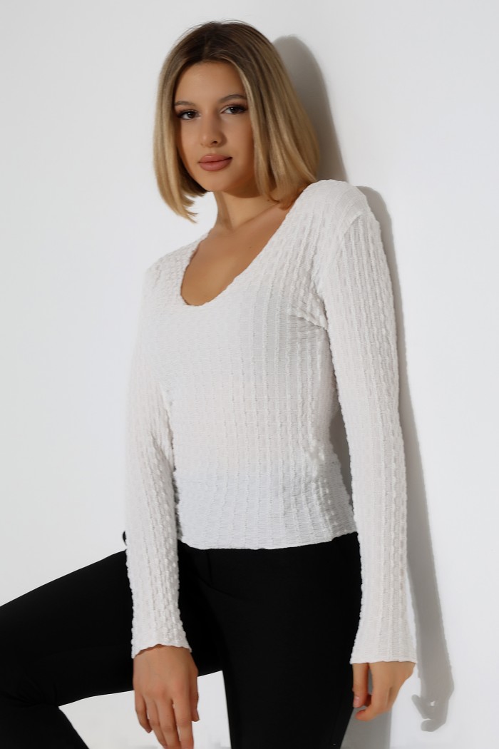 22111 KADIN JAKARLI VİYANA UZUN KOL V YAKA TSHIRT 22111 KADIN JAKARLI VİYANA UZUN KOL V YAKA TSHIRT