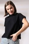 19588 BAYAN DİK YAKA KISA KOLU BEDENDE PAMUKLU KISA TSHIRT