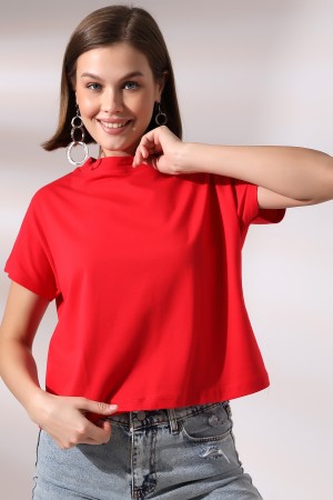 19588 KADIN DİK YAKA KISA KOLU BEDENDE PAMUKLU KISA TSHIRT