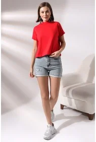 19588 KADIN DİK YAKA KISA KOLU BEDENDE PAMUKLU KISA TSHIRT