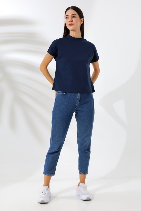 19588 BAYAN DİK YAKA KISA KOLU BEDENDE PAMUKLU KISA TSHIRT