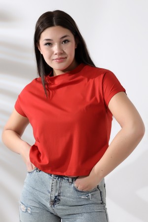 19588 KADIN DİK YAKA KISA KOLU BEDENDE PAMUKLU KISA TSHIRT