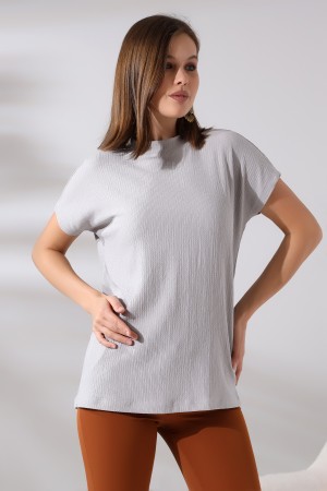 21122 KADIN BÜRÜMCÜK DİK YAKA YAKA KISA KOLU BEDENDE  NORMAL BOY TSHIRT