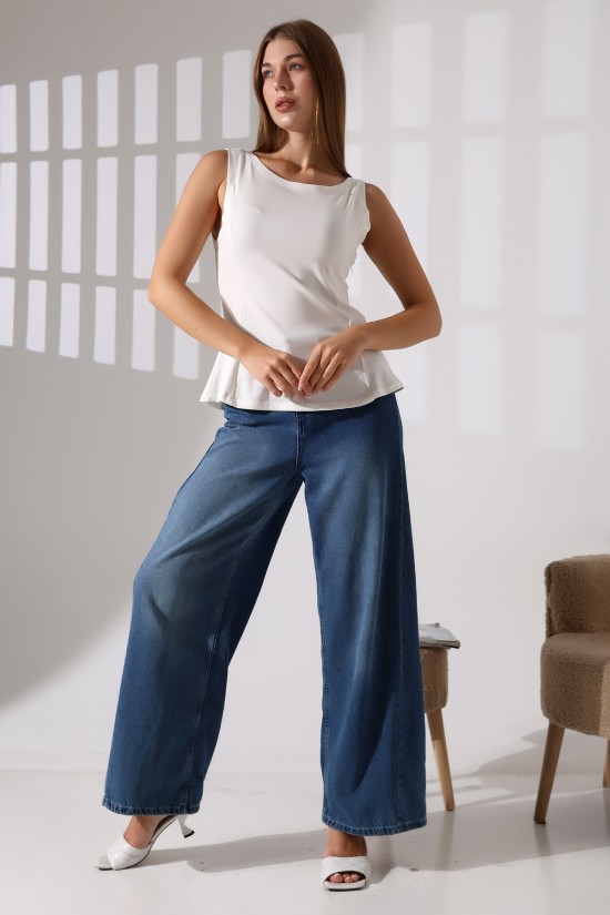 22070  KADIN KAYIK YAKA FULL LYC RİBANA YANLARI KUPLU PARÇALI ETEĞİ VOLANLI KOLSUZ TSHIRT 