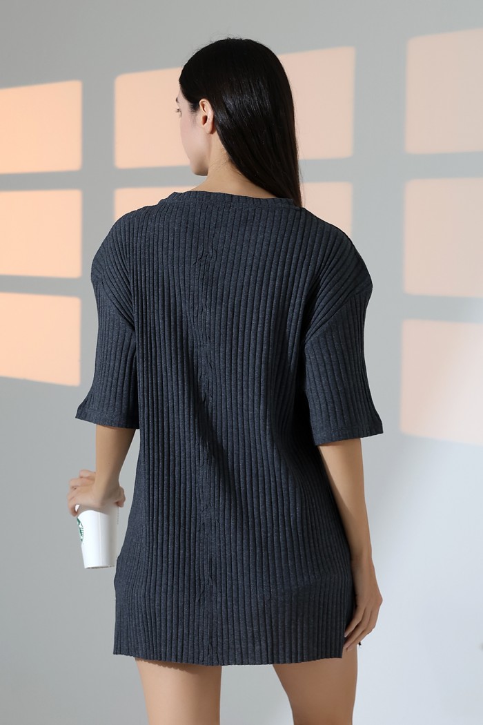 21493 KADIN 7X4 KAŞGORSE OVERSİZE YANLARI YIRTMAÇLI BİSİKLET TUNİK TSHIRT 21493 KADIN 7X4 KAŞGORSE OVERSİZE YANLARI YIRTMAÇLI BİSİKLET TUNİK TSHIRT