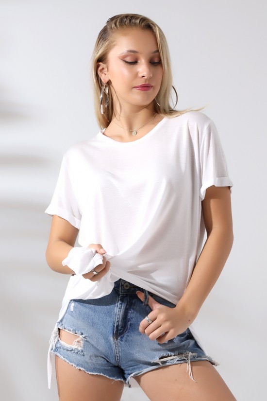 19598 BAYAN KISA KOL KATLAMA. YANL YARI DİKİŞSİZ VE YIRTM.VSK BİSİKLET YAKA TUNİK TSHIRT