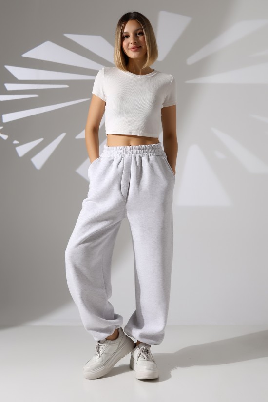 22135 KADIN 3 İP PENYE KOMPAKT ŞARDONLU ARKA TEK CEPLİ ÖNÜ PATLI PAÇASI AÇIK LASTİK AYAR BÜZGÜLÜ EŞOFMAN PANTOLON 22135 KADIN 3 İP PENYE KOMPAKT ŞARDONLU ARKA TEK CEPLİ ÖNÜ PATLI PAÇASI AÇIK LASTİK AYAR BÜZGÜLÜ EŞOFMAN PANTOLON