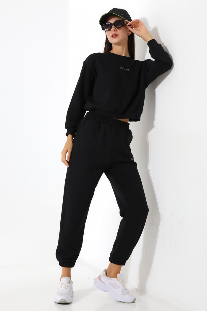 21698 DİESLİFE ENJEKSİYON BASK. KADIN 3 İP PENYE KOMPAKT ŞARDONLU BİSİKLET YAKA GENİŞKISA SWET VE.CEPLİ ENJ BASK PAÇA LAST.PANTOLON ALT ÜST TAKIM 21698 DİESLİFE ENJEKSİYON BASK. KADIN 3 İP PENYE KOMPAKT ŞARDONLU BİSİKLET YAKA GENİŞKISA SWET VE.CEPLİ ENJ BASK PAÇA LAST.PANTOLON ALT ÜST TAKIM