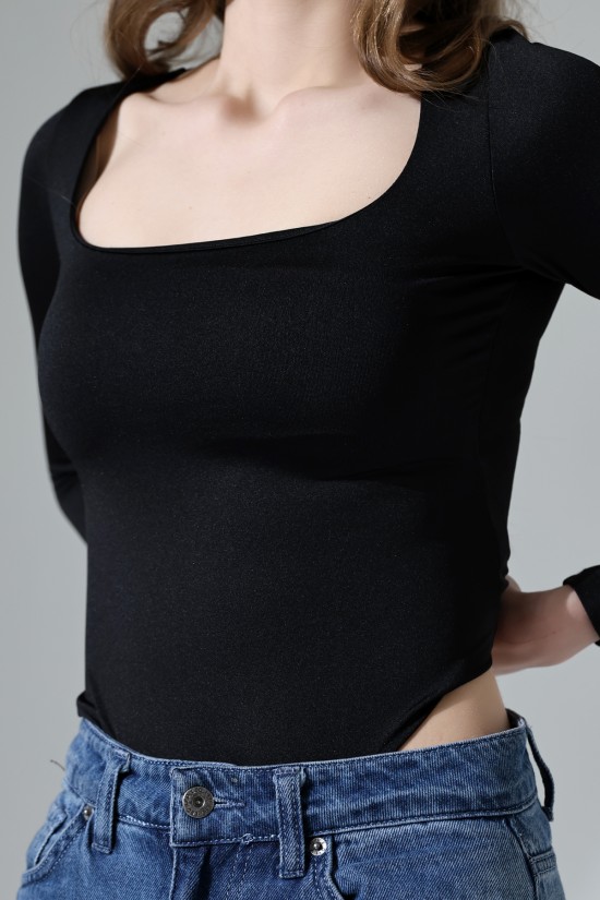 21940 KADIN FULL LYC MİKRO TULUM KARE YAKA UZUN KOL  ALTI KÜLOTLU VE ÇITÇITLI TSHIRT 