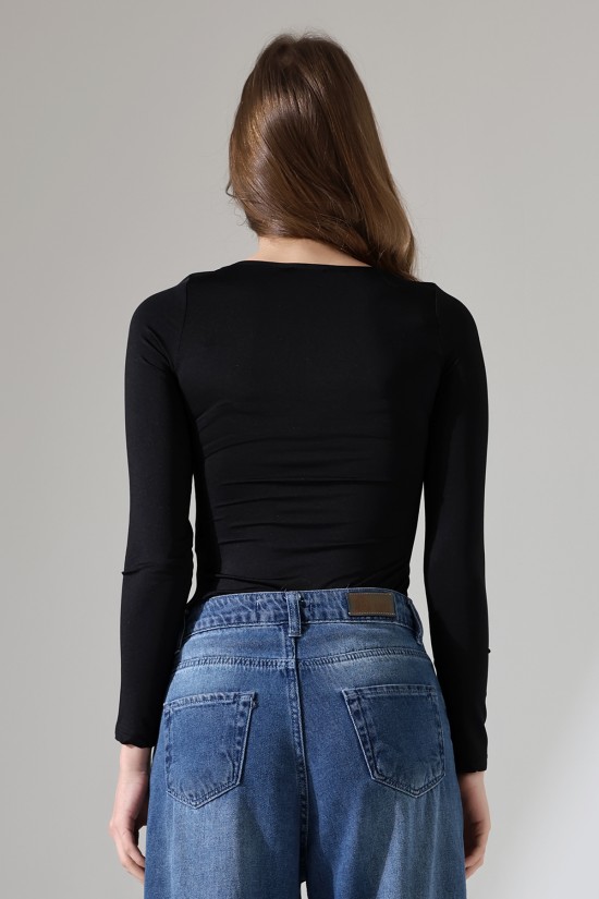 21940 KADIN FULL LYC MİKRO TULUM KARE YAKA UZUN KOL  ALTI KÜLOTLU VE ÇITÇITLI TSHIRT 